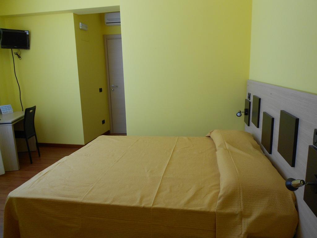 Alta Marea Hotel Gioiosa Marea Room photo