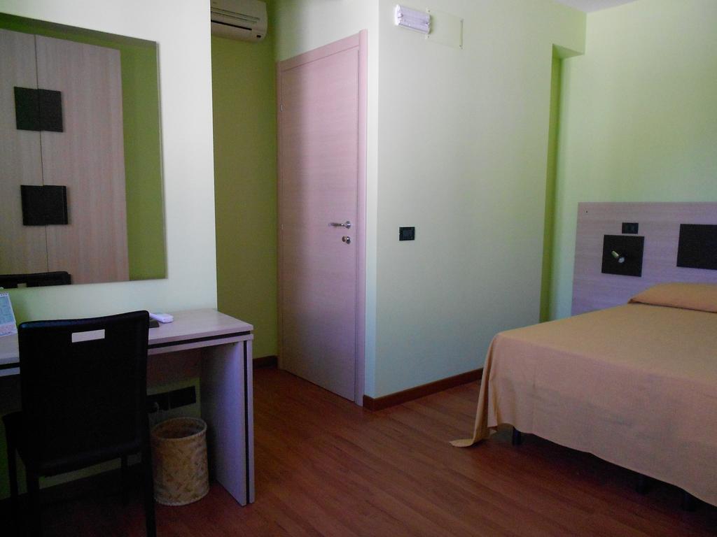 Alta Marea Hotel Gioiosa Marea Room photo
